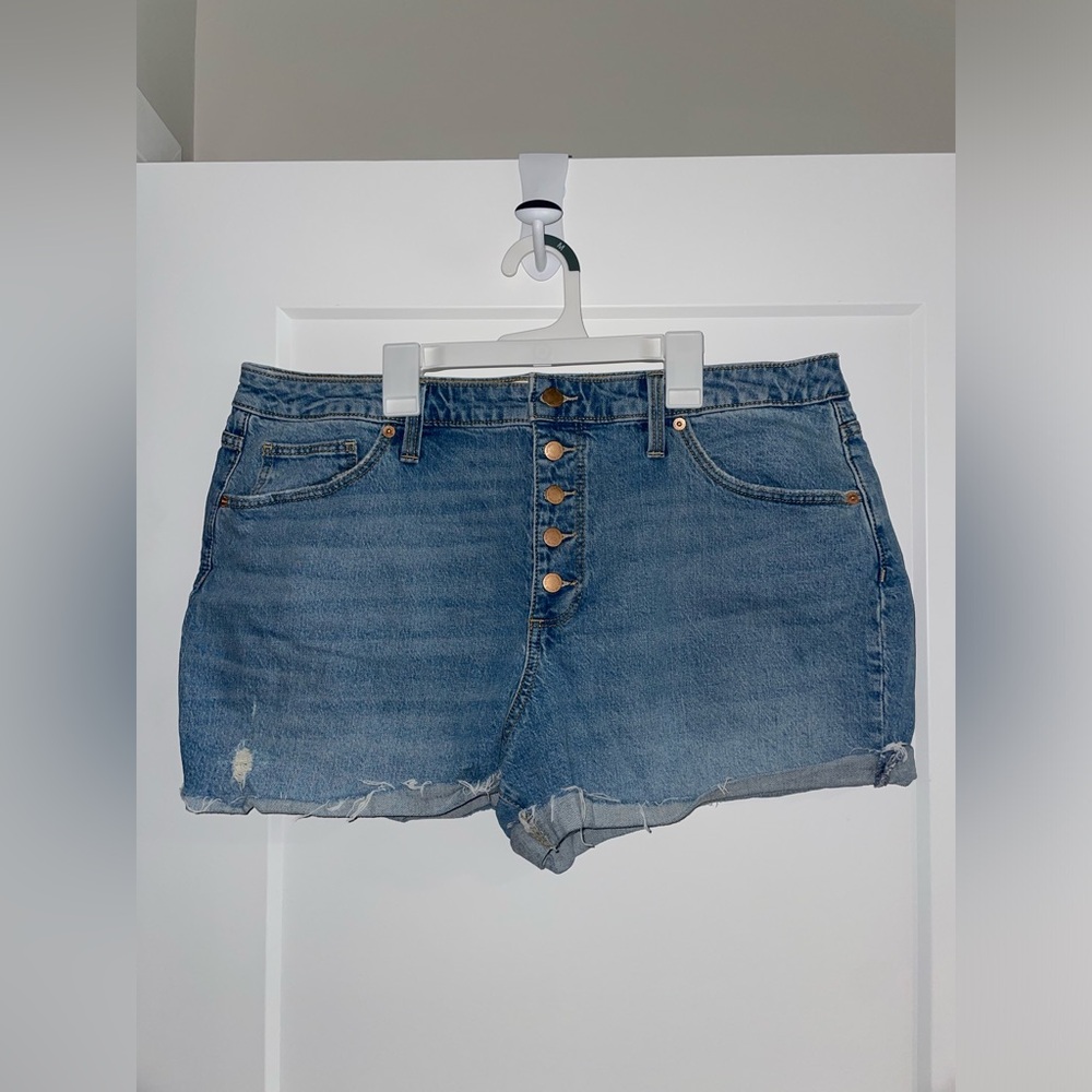 Universal Thread Jean Shorts